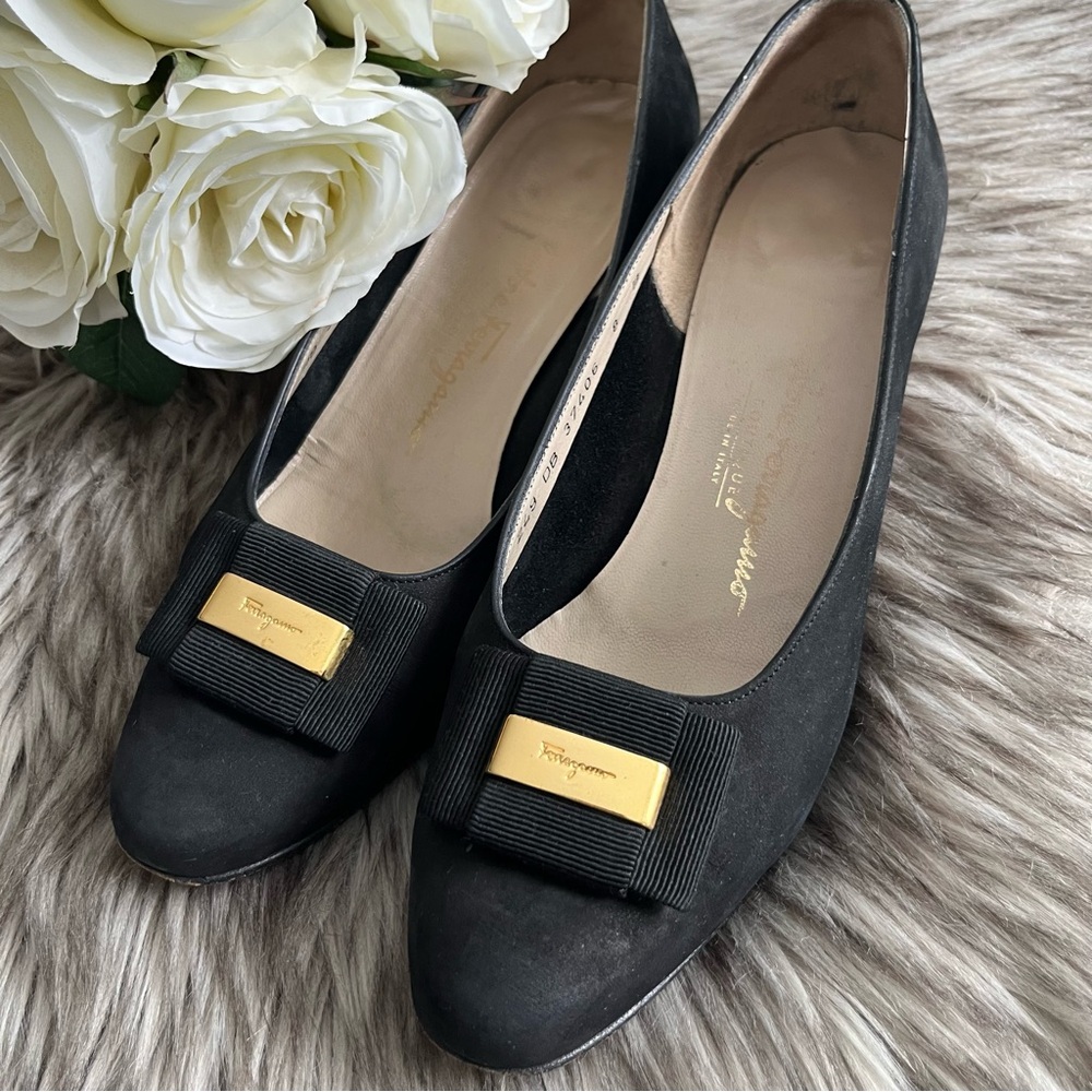 SALVATORE FERRAGAMO Vintage Pumps